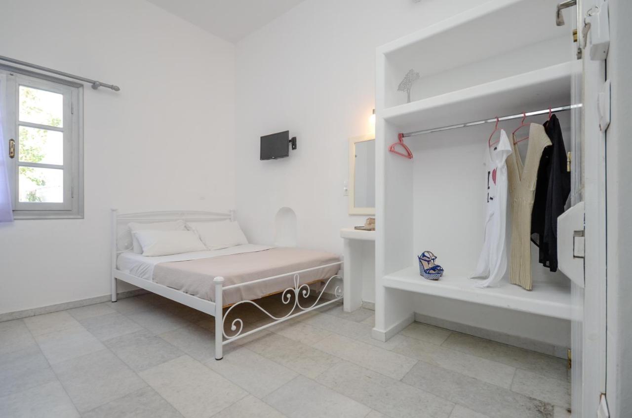 Depis Apartments & Suites Naxos City Esterno foto