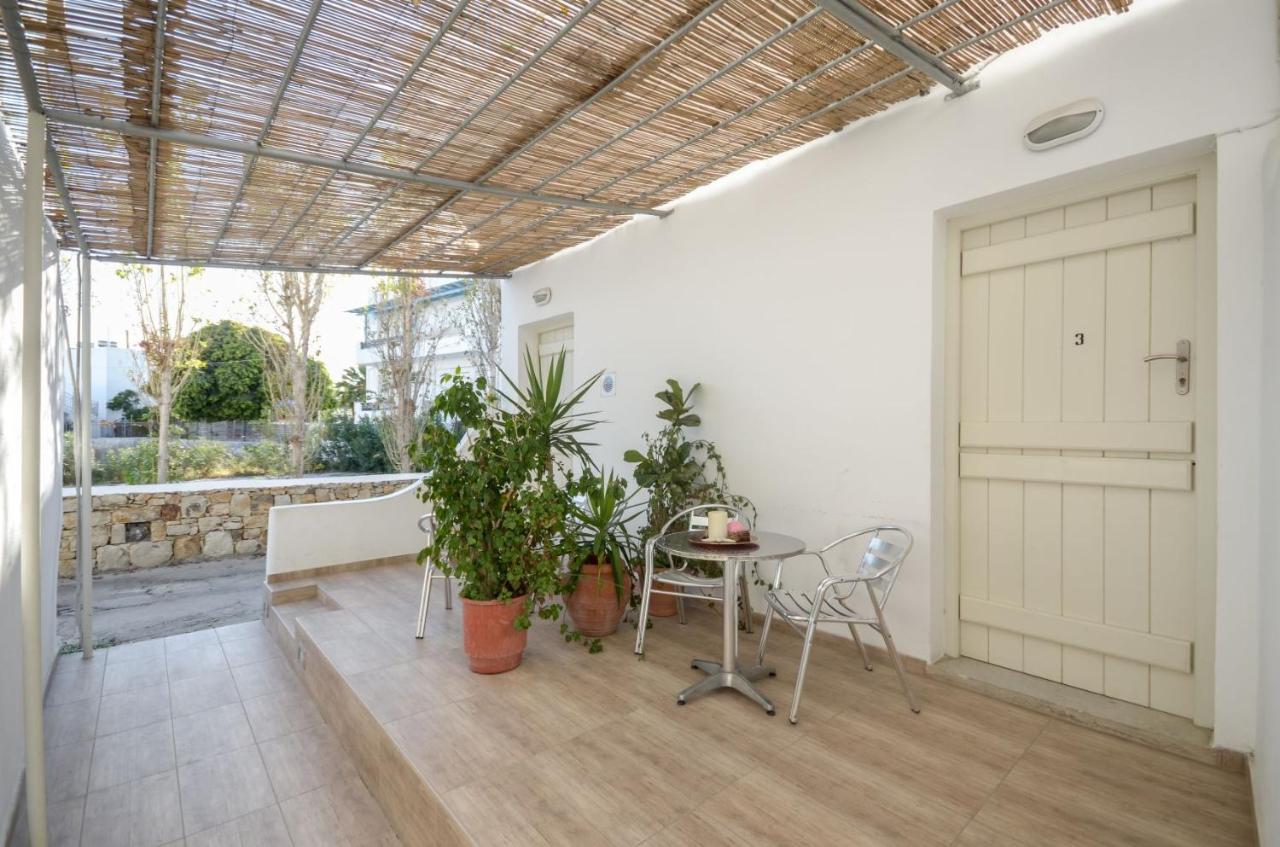 Depis Apartments & Suites Naxos City Esterno foto